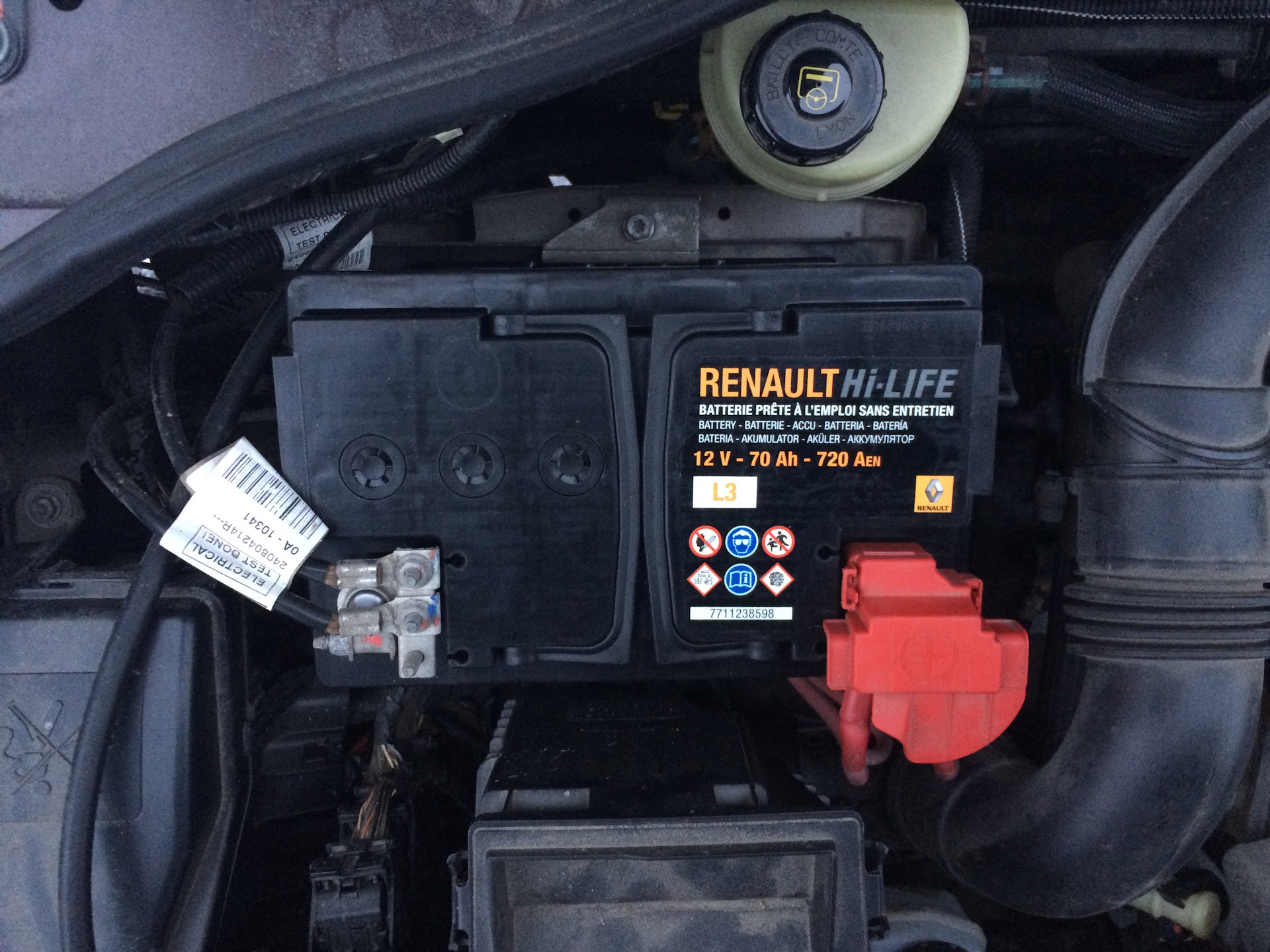 Renault duster аккумулятор