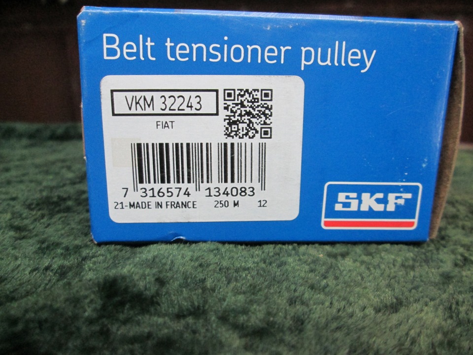 VKM32243 Паразитный / ведущий ролик, поликлиновой ремень SKF | Запчасти ...