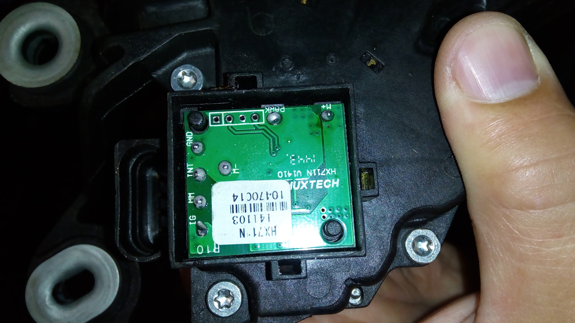 Ix35 замена мотора заднего стеклоочистителя. замена двигателя стеклоочистителя wv lt28. разъем мотора дворников фольксваген. реле дворников т5 транспортер. не работают дворники фольксваген.