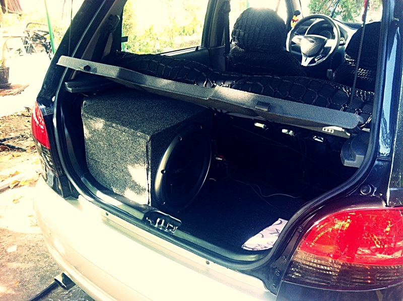 Переделка сабвуфера + Установка нового руля от Spark — Chevrolet Matiz ...