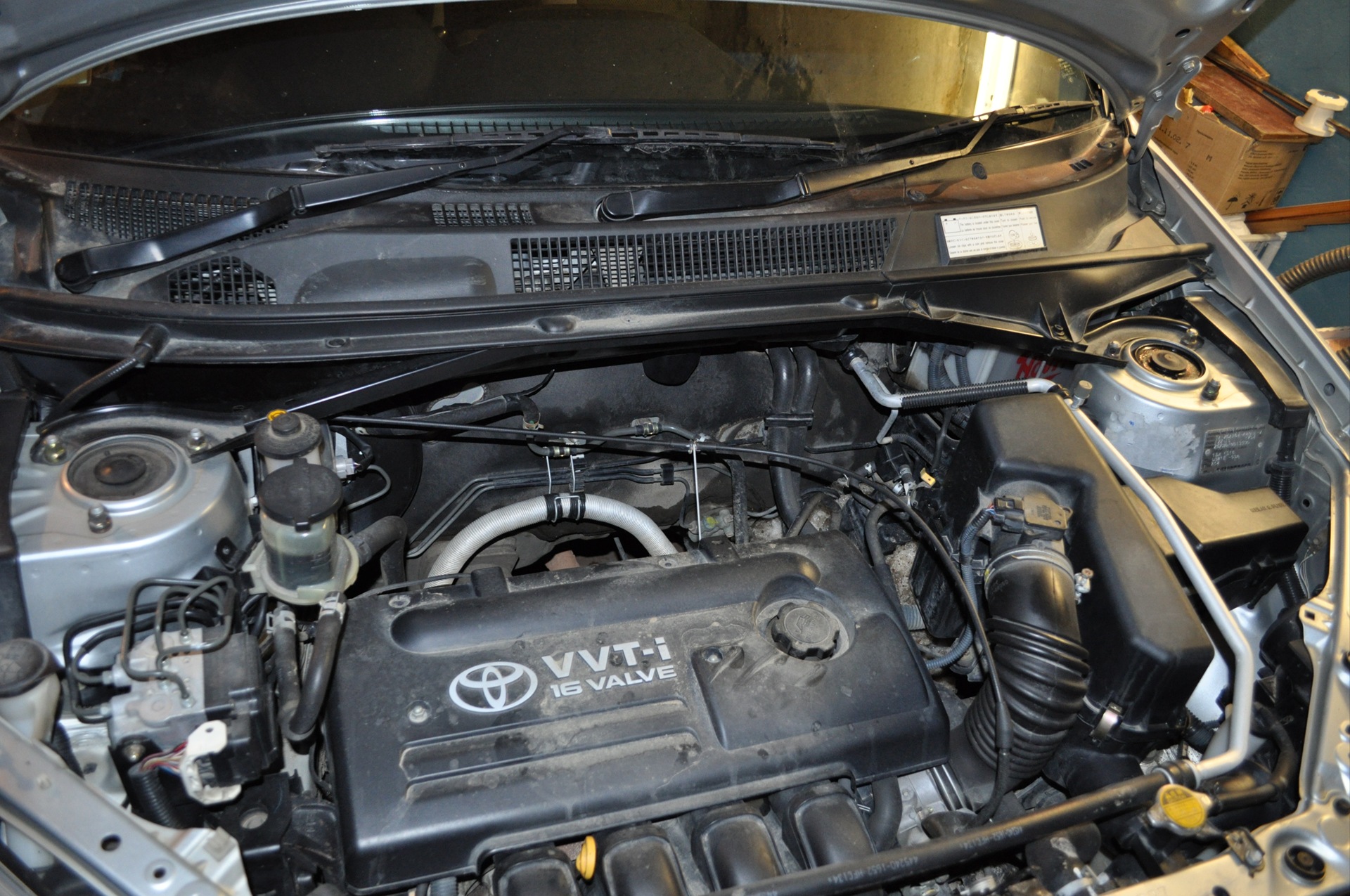 Engine  - Toyota RAV4 18 L 2001