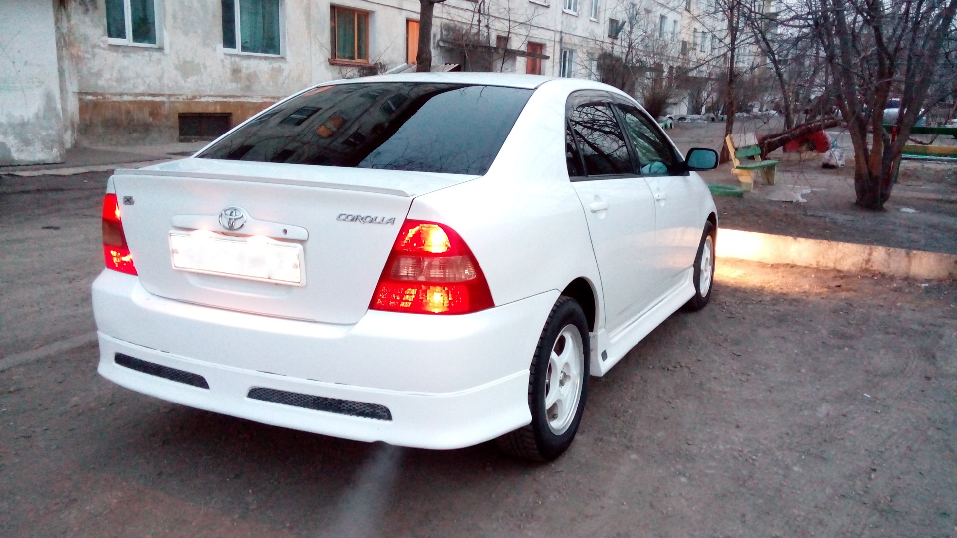 Corolla nze 121