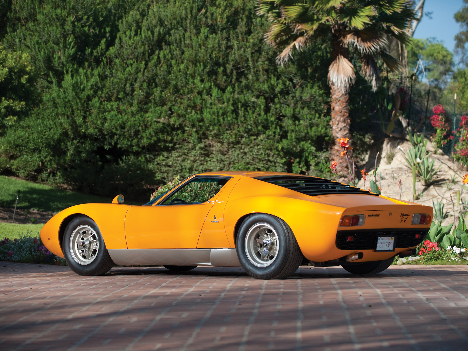 Lamborghini Miura SV оранжевый