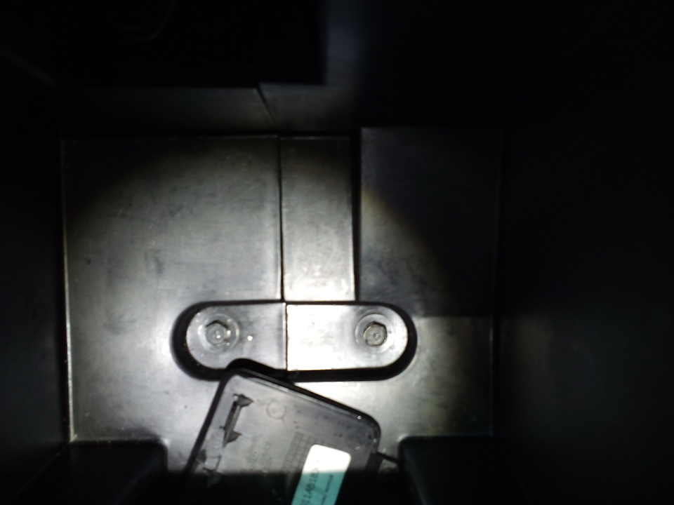 Заклинило рычаг раздатки — Mitsubishi L200 (4G), 2,5 л, 2011 года ...