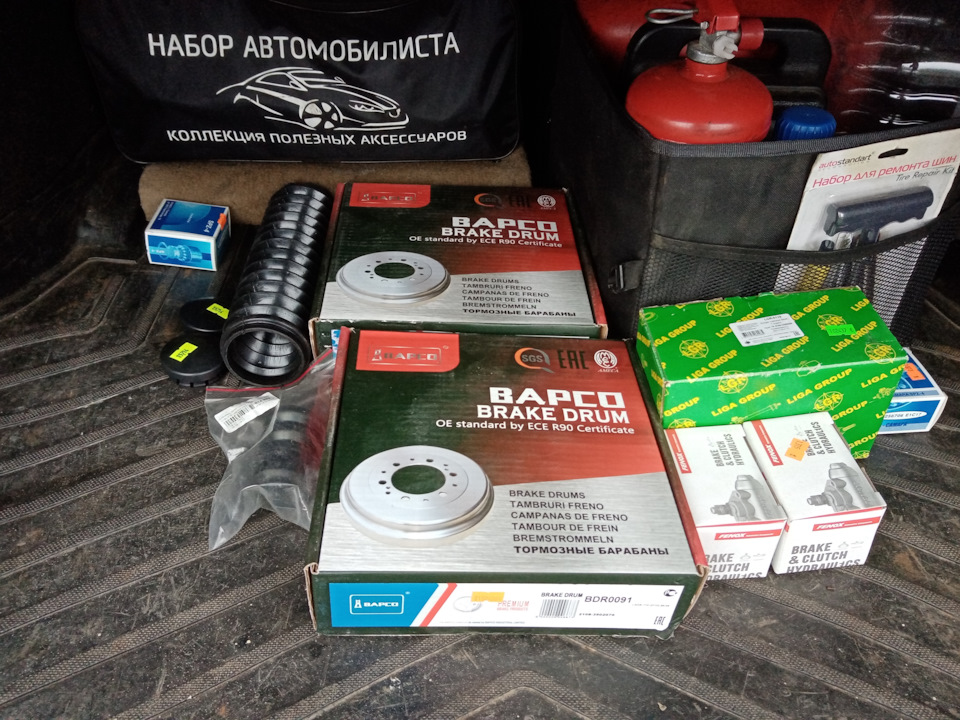 ЗАМЕНА зад подшипников, зад колодок справа, лев зад пыльника и ...