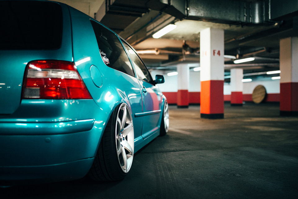 Volkswagen Golf 4 stance