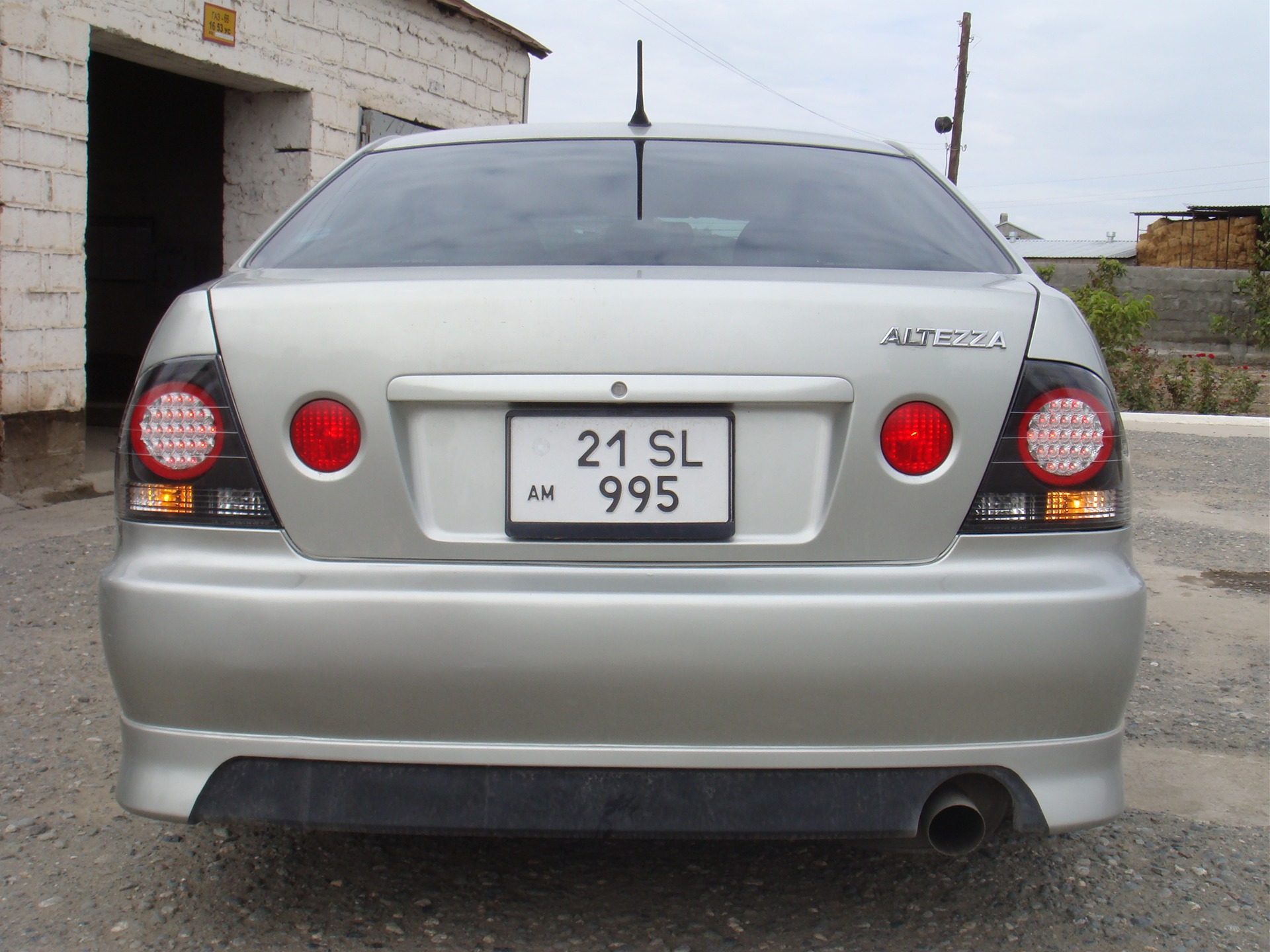 - Toyota Altezza 20 1998 