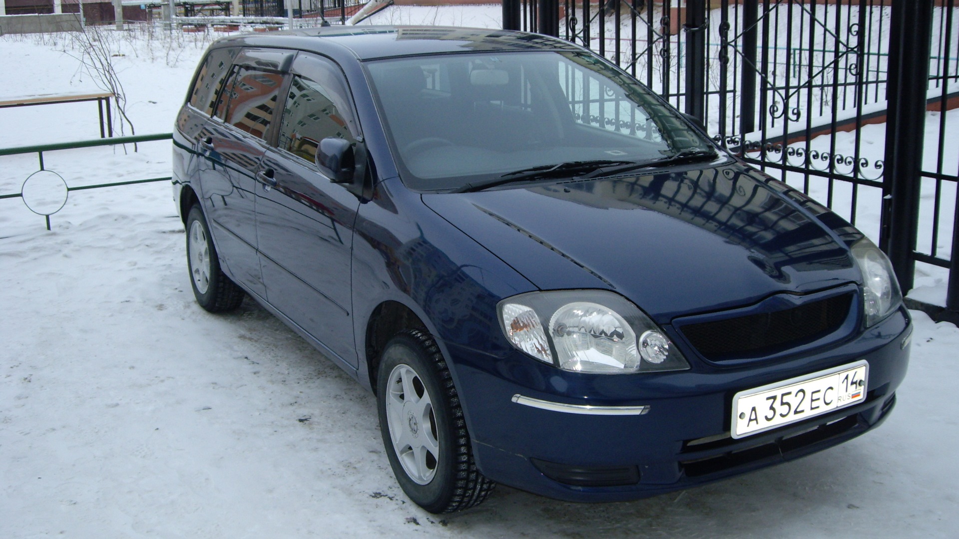 Toyota E120 1.8 бензиновый 2002 | Первый семейный на DRIVE2