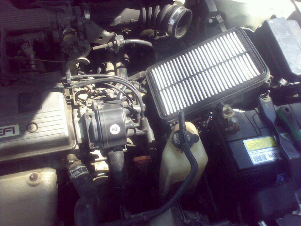 Замена прокладки крышки трамблера. — Toyota Corolla (100), 1,5 л, 1991 ...