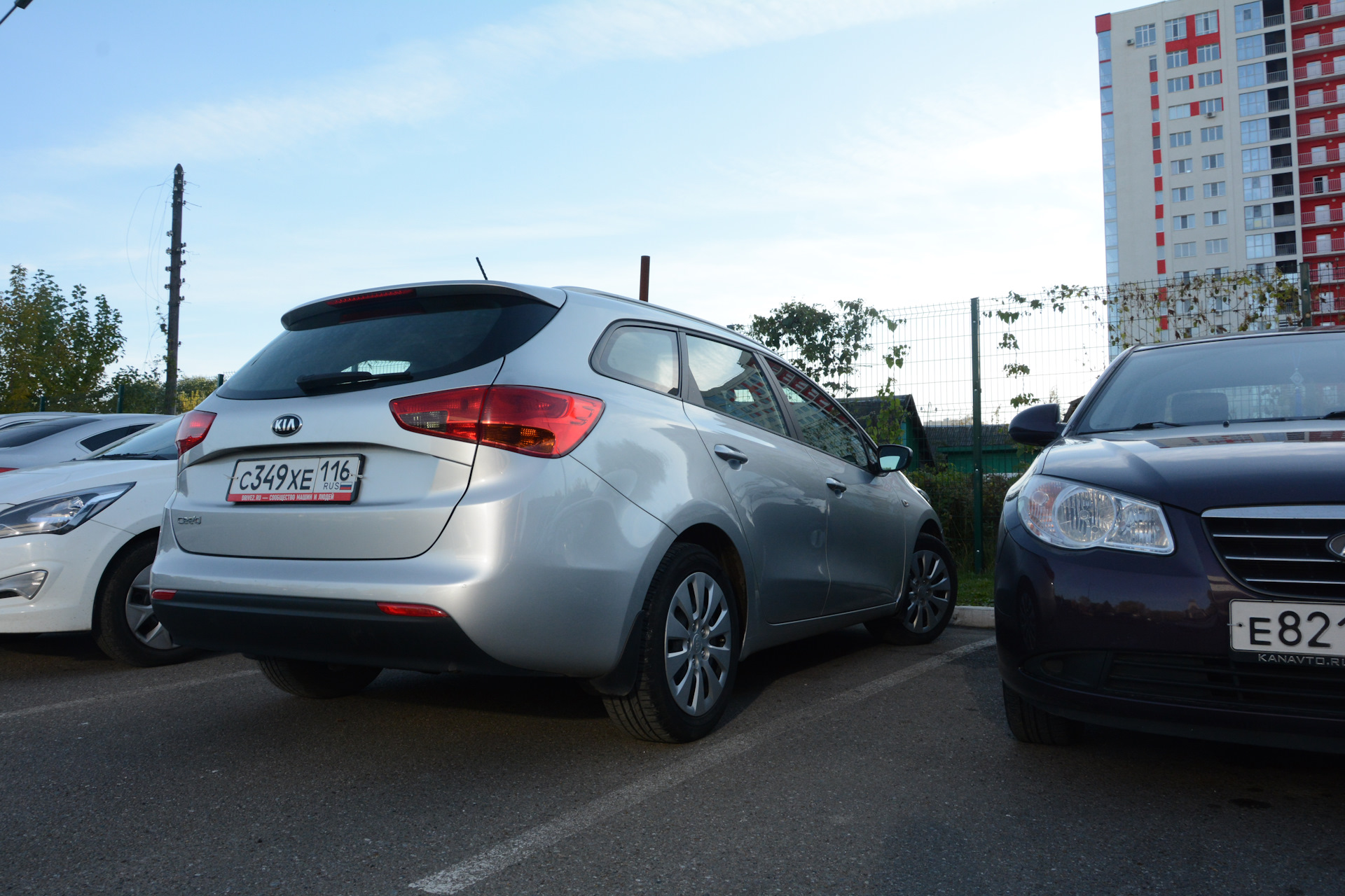 Л сид. Kia Ceed SW 15 года. Поворотный свет Kia Ceed. Киа СИД универсал 2014 проходимость. Киа СИД универсал 2013г с белыми фарами.