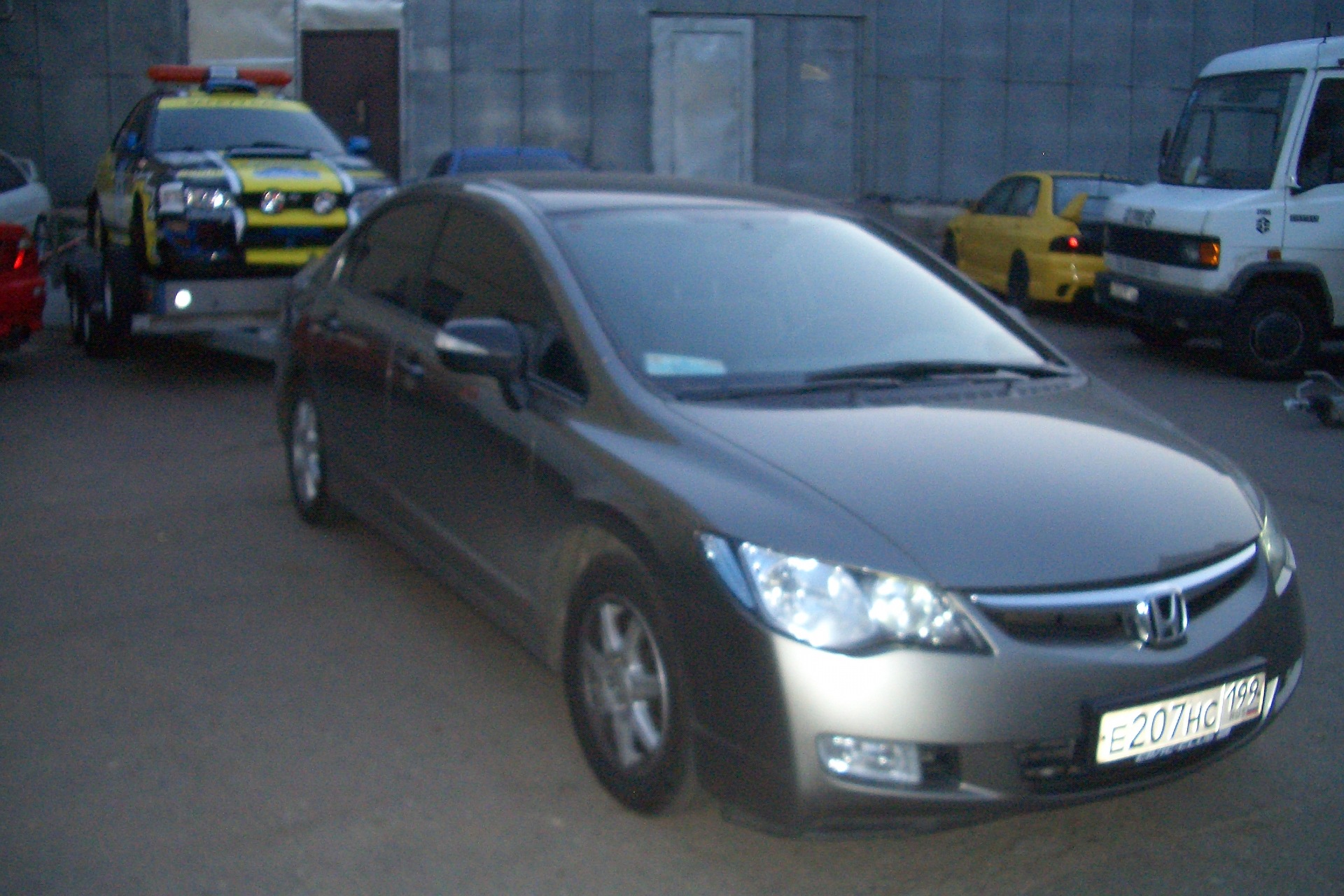 Случайные ночные снимки — Honda Civic 4D (8G), 1,8 л, 2008 года | встреча |  DRIVE2