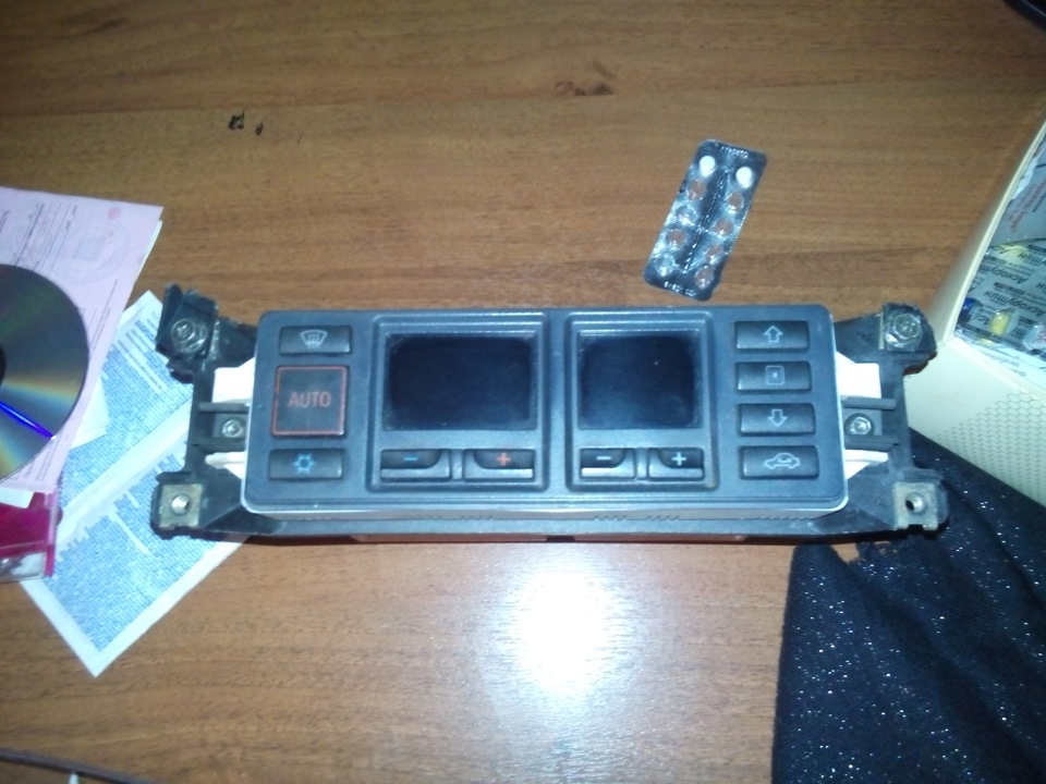 Разбираю ауди а6 с4 универсал в связи с холодами нет возможности пока ...