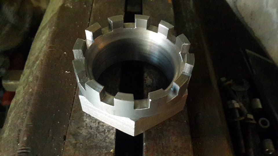 Как снять редуктор с лодочного мотора хонда 50