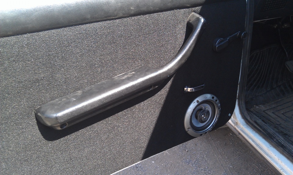 Двери карпетом Часть 2. и новая полка — Lada 21074, 1,6 л, 2005 года ...