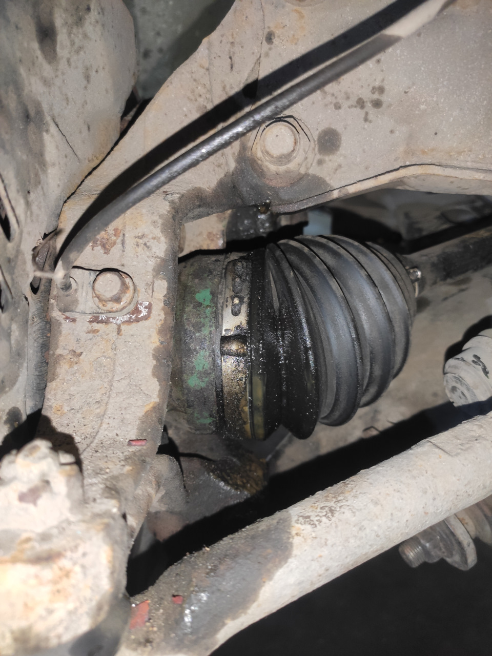 Замена ШРУСов на ШРУСы фирмы Jikiu № JC27014 — Subaru Forester (SJ), 2 ...