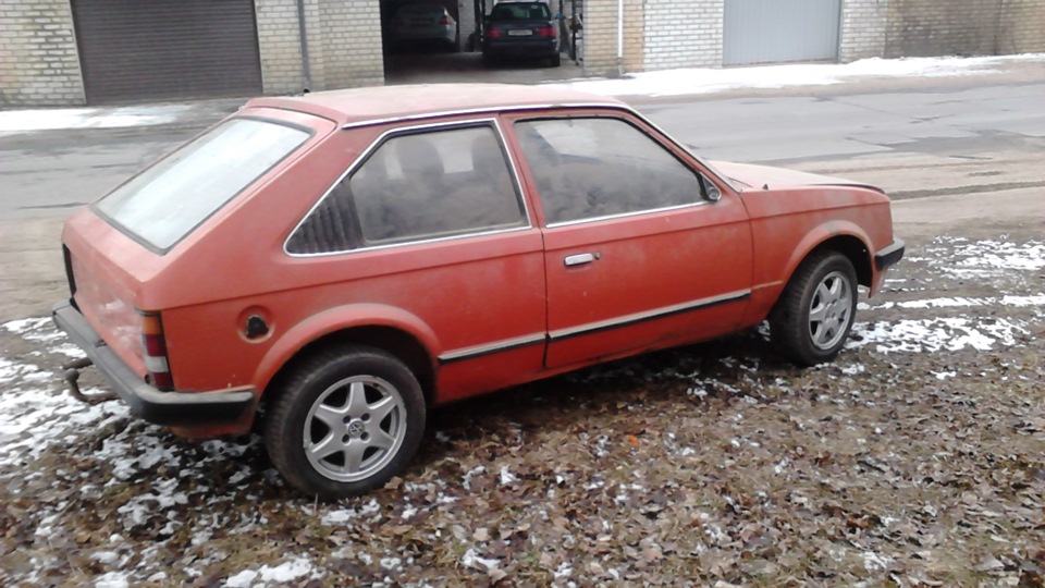 Opel Kadett красный кирпич