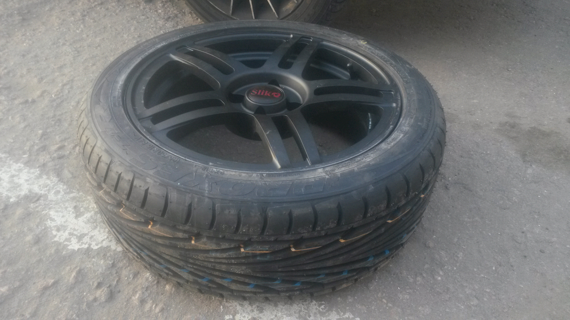 Toyo r16. Toyo t1r 195/50 r16. Автошина Toyo PROXES t1r 195/50r16 84v. Шина 195/r162. 195/50r16 84v литьё.