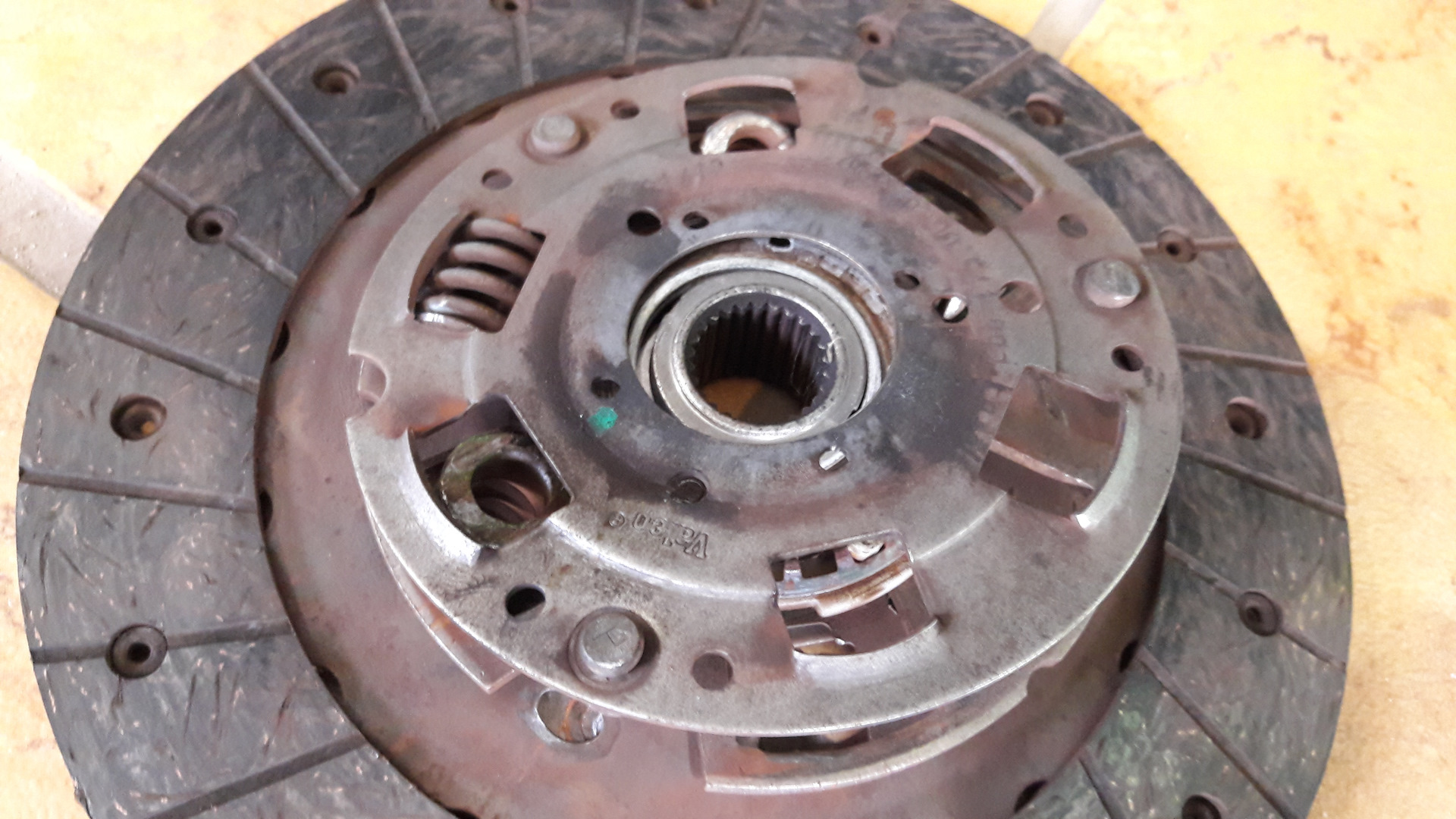 Поломка сцепления — Renault Kangoo (2G), 1,6 л, 2012 года | поломка ...