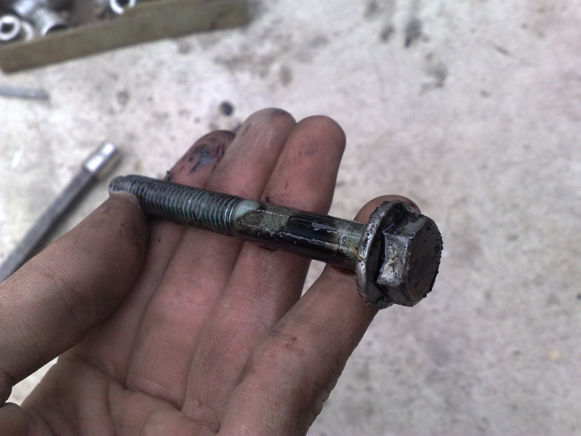 Пробит интеркулер — Volkswagen Golf Mk4, 1,9 л, 1999 года | поломка ...