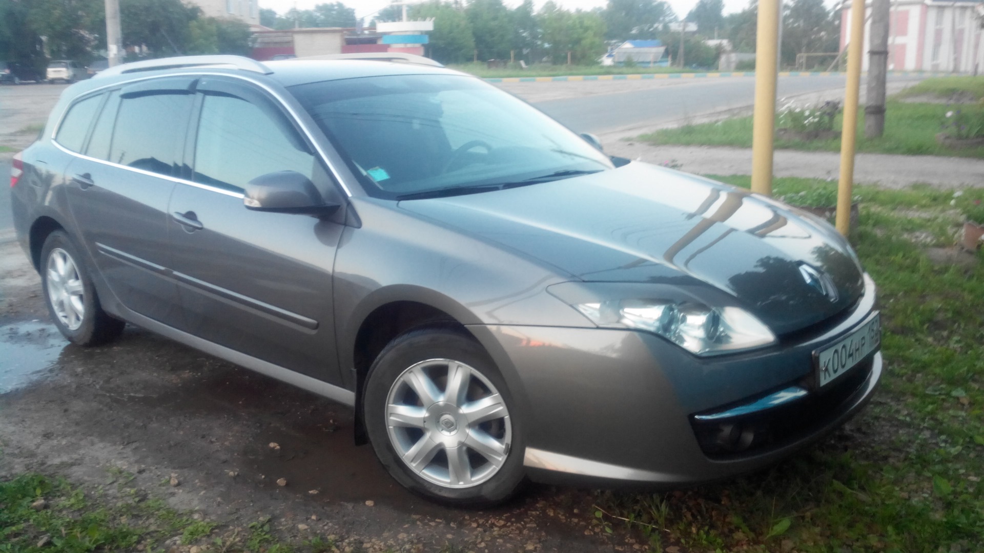 Лагуна 1.5 дизель. Рено Лагуна 3 1.5 дизель. Renault Laguna 2010. Renault Laguna III 1.5DCI. Рено Лагуна универсал дизель 2010.