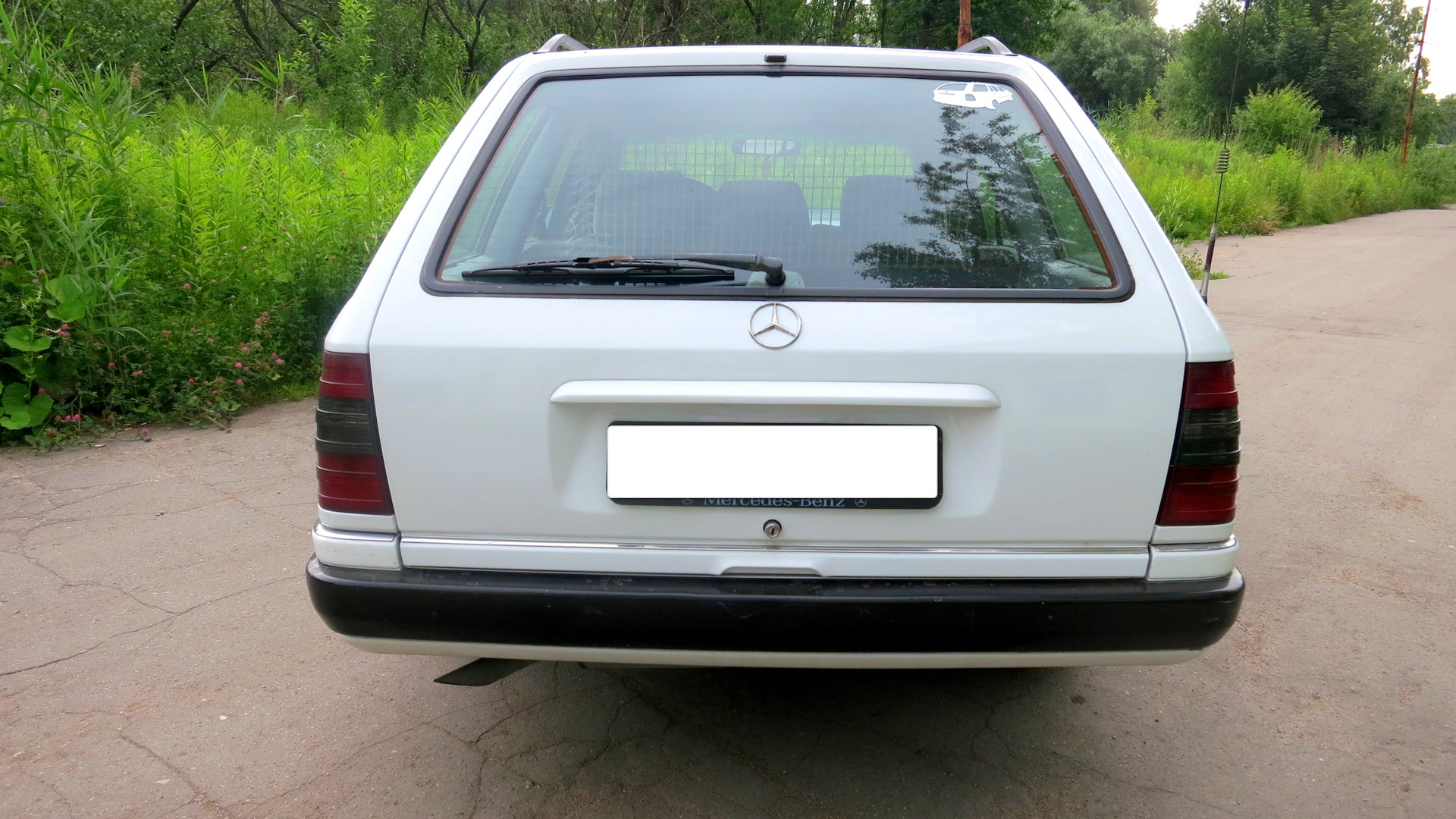 Mercedes-Benz E-class Estate (S124) 2.3 бензиновый 1990 | 230 ТЕ, 