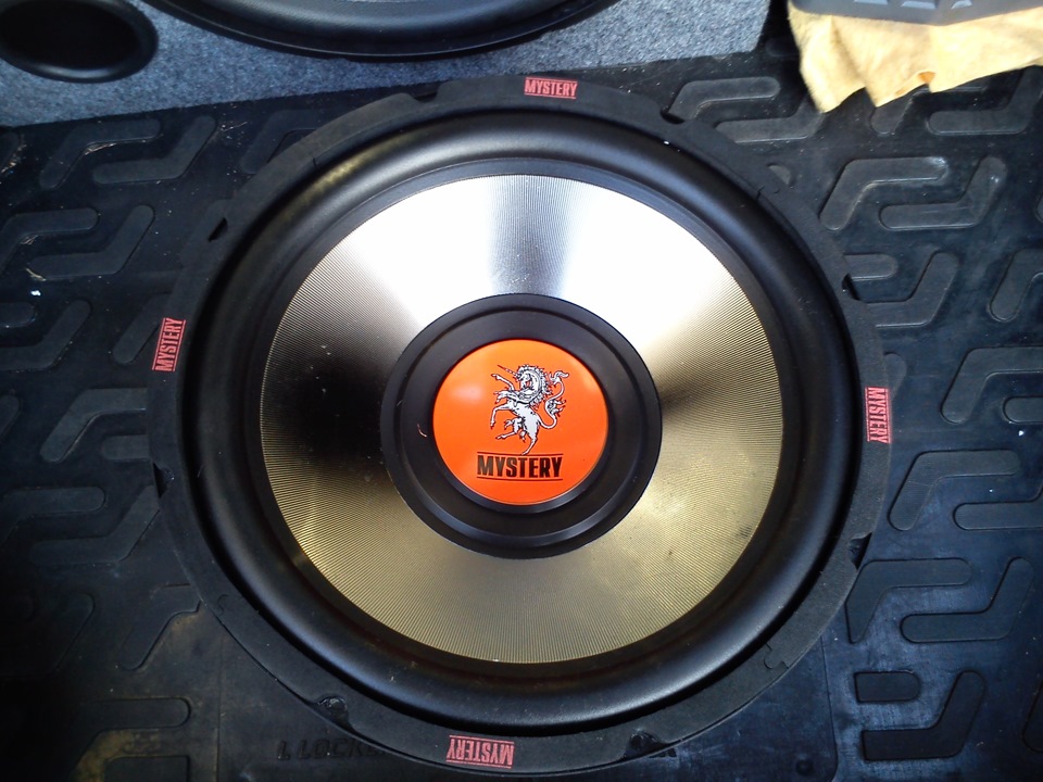 Заменил саб мистери на пионер — Lada Приора хэтчбек, 1,6 л, 2008 года ...