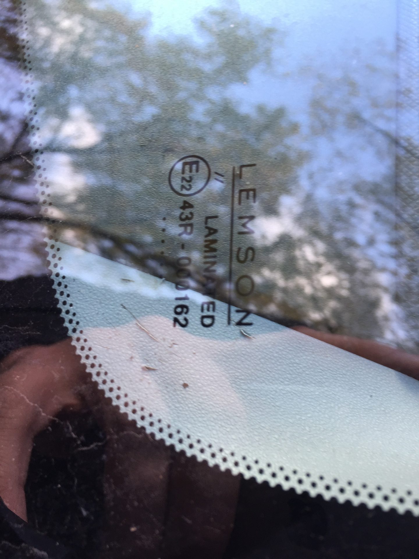 Замена лобового стекла — Mazda 3 (1G) BK, 1,6 л, 2005 года | расходники ...