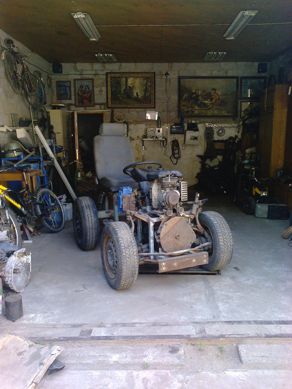 В сарапуле самодельный пепелац. Самоделки 2023. Самоделки 2023. Самодельный винтовой пресс. Самоделки 2023.