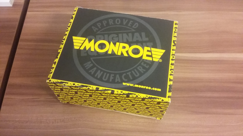 Замена пыльника амортизатора — Renault Grand Scenic III, 1,9 л., 2009 ...