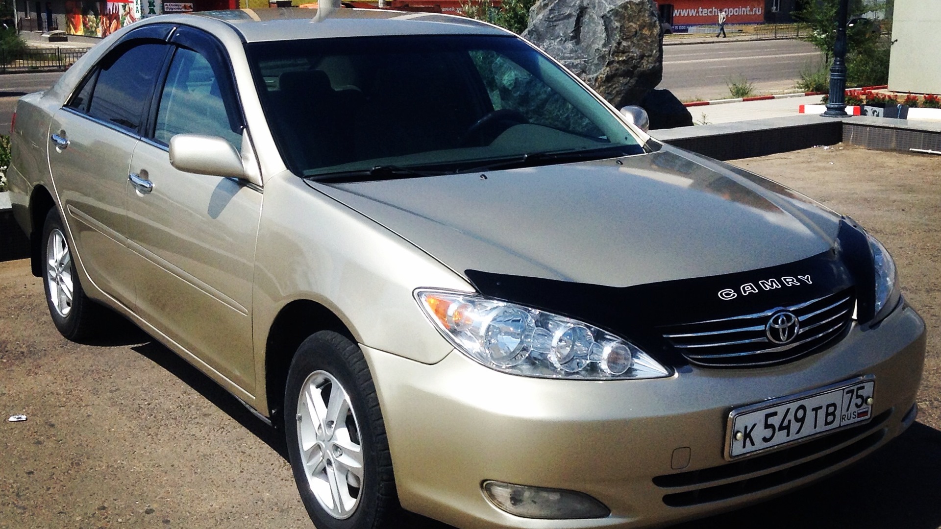 Toyota Camry drive2