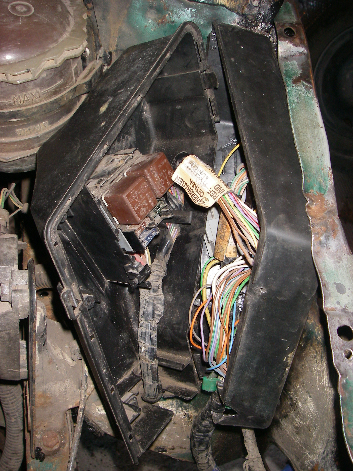 Ремонт Renault Megane Рено Меган : Проверка ламп и предохранителей