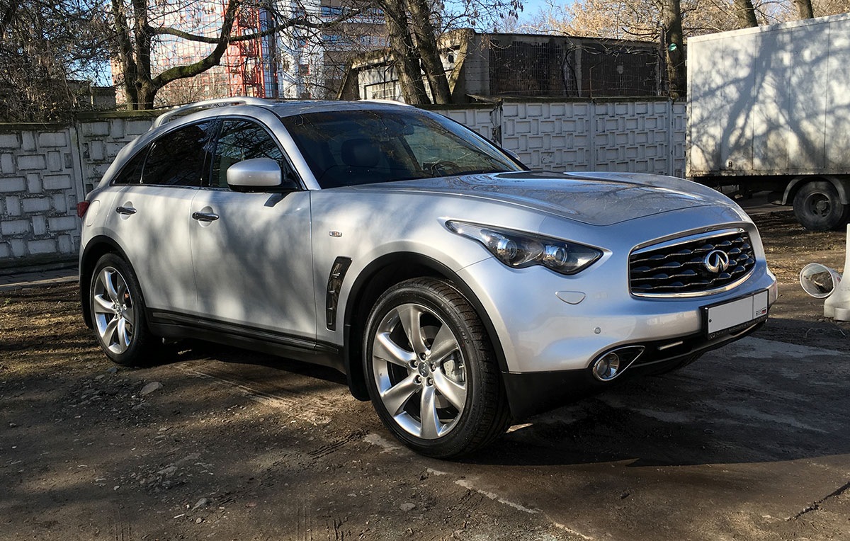 Infiniti fx35 2011