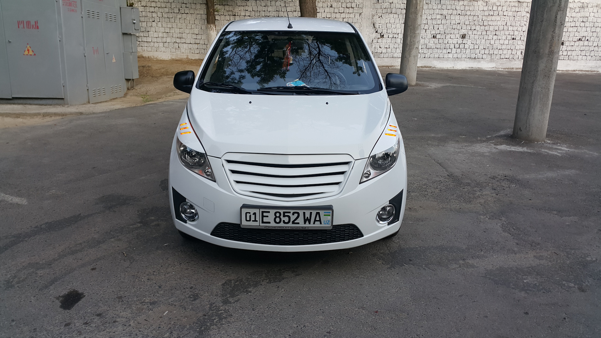 Spark white. Spark Tuning 230. Spark Tuning белый. Spark Tuning Optra. 984 Spark.