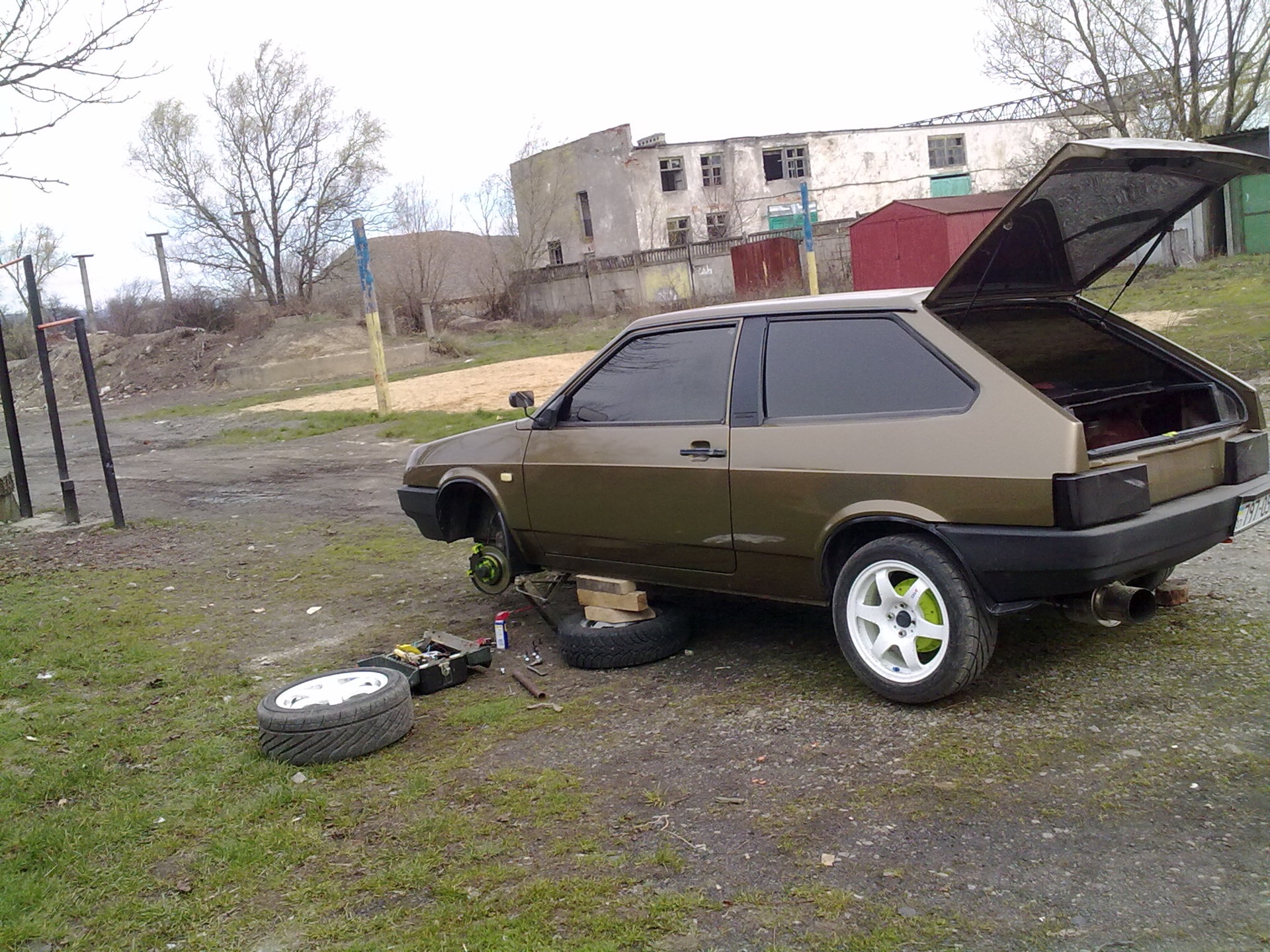 Заклинил передний тормозной цилиндр — LADA 2108, 1,3 л., 1987 года ...