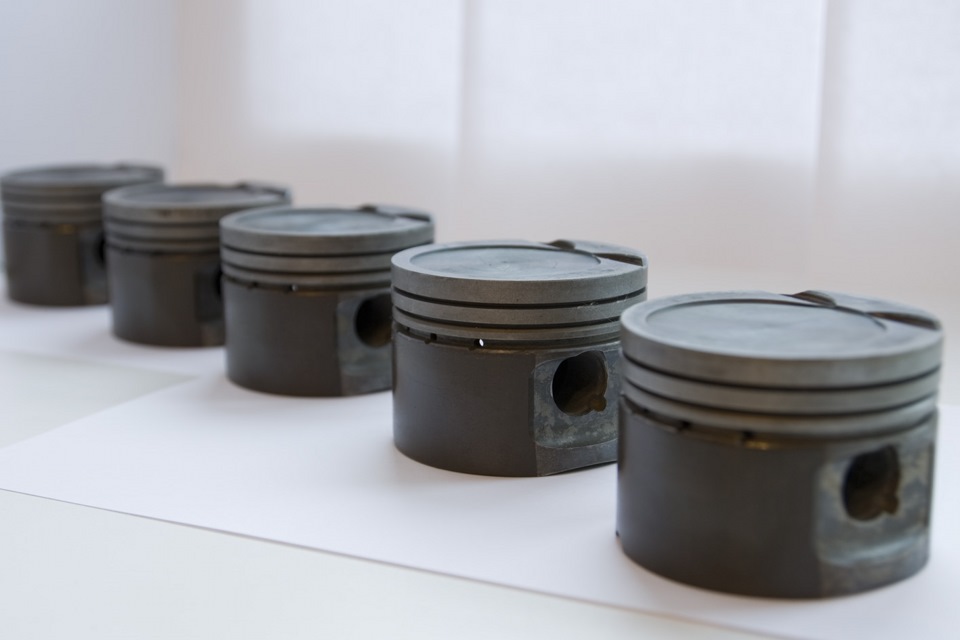 Audi 200 поршни. 4 поршни. Поршни ауди 80. Поршень audi. W12 audi поршни.