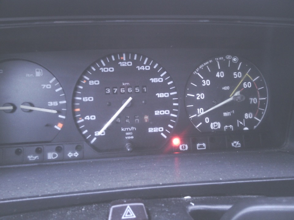 Сделал тахометр от ваз 2106 — Volkswagen Passat B3, 1,8 л, 1989 года ...