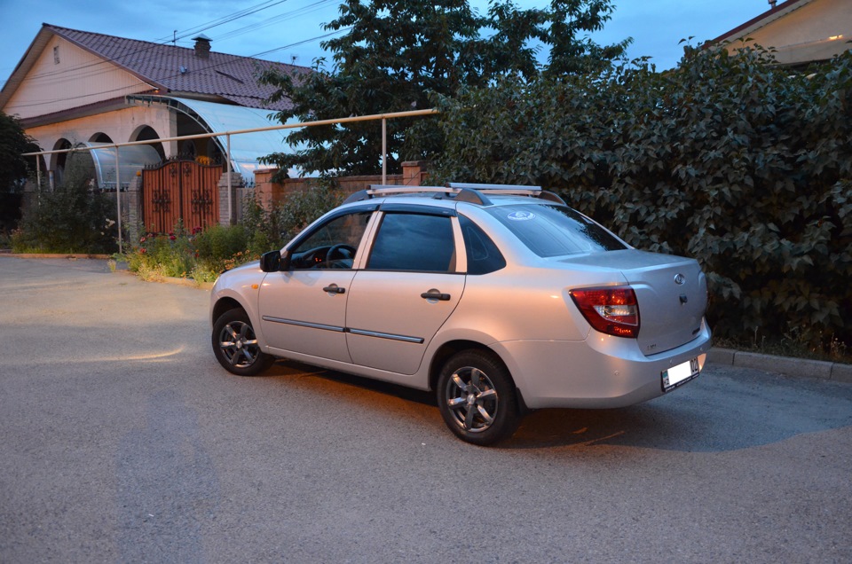 Рейлинги — Lada Гранта (1G), 1,6 л, 2013 года | аксессуары | DRIVE2
