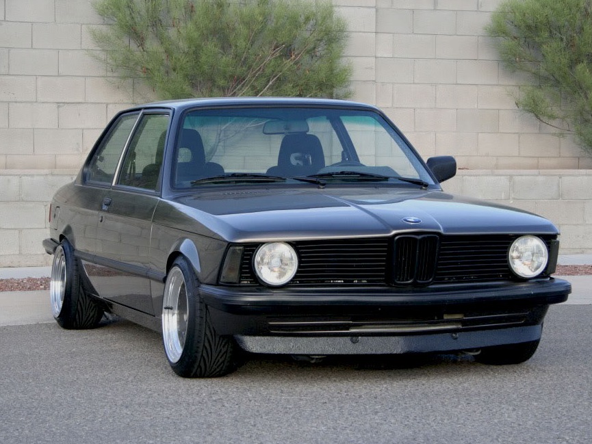 BMW m5 e28 акула