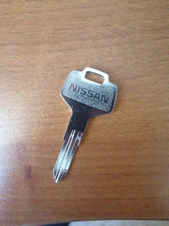 000 ключи. Nissan key00-00066. Ключ зажигания Nissan Skyline r33. Болванка ключа Nissan. Ключ для Nissan Skyline 34.