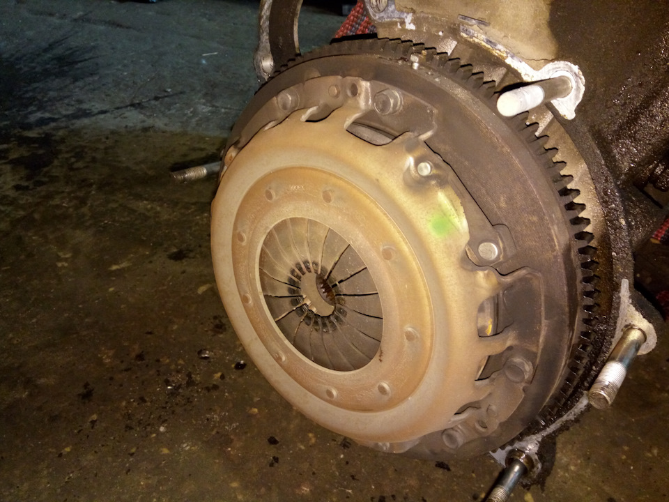 Сцепление Luk от Приоры, пробег 50 тысяч км. — Москвич 2141, 2 л., 1997 ...