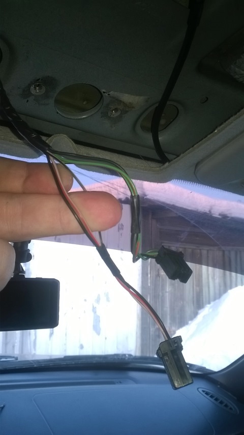 Как запитать регистратор и антирадар от плафона — Lada Приора седан, 1 ...