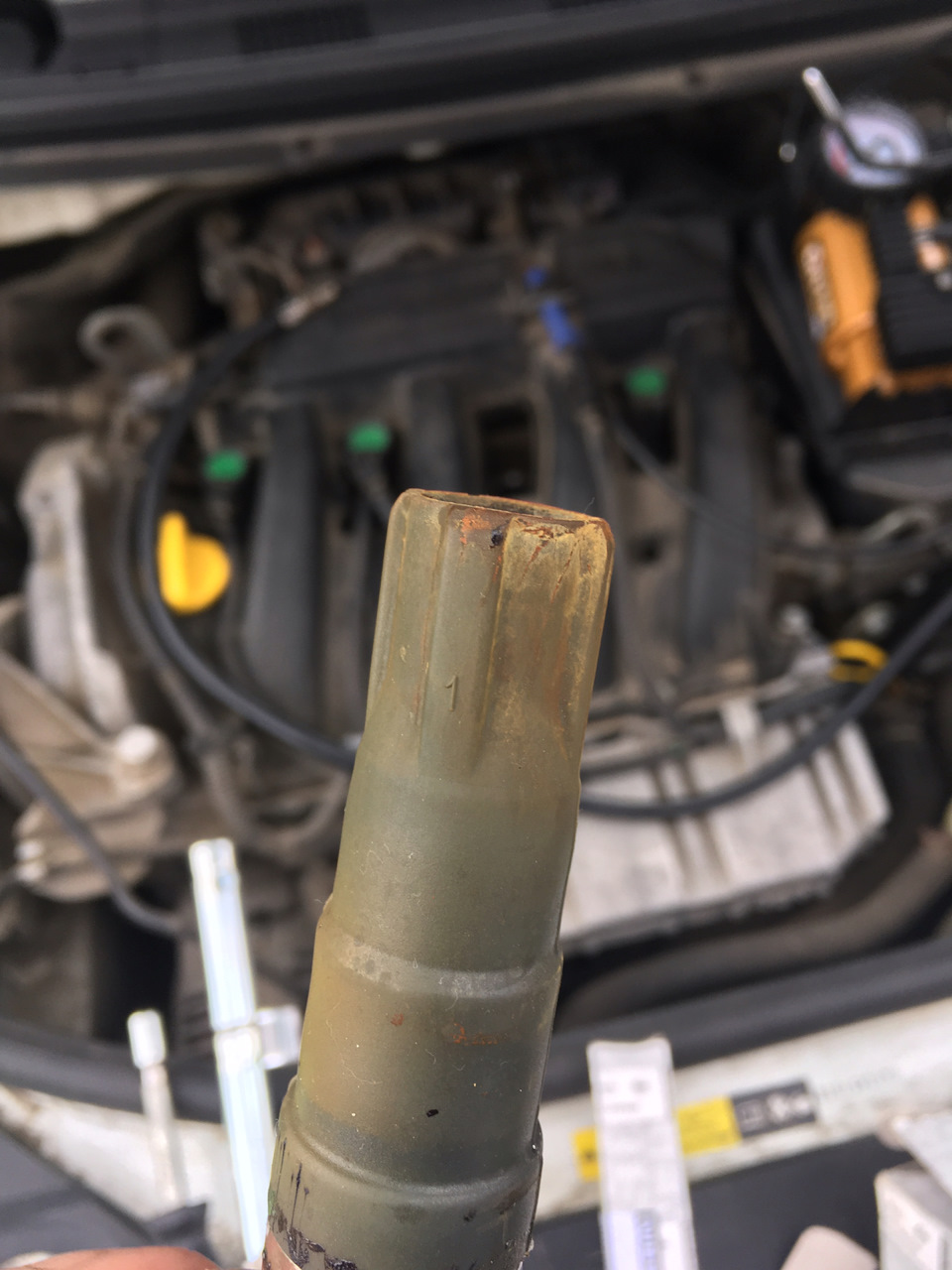 Фото в бортжурнале Nissan Almera V (G11/15)