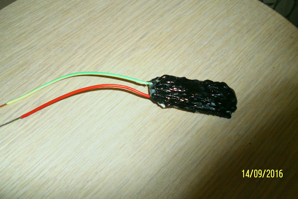 стаб залил термоклеем, нагрева в процессе работы нет. — Nissan Wingroad (Y12)