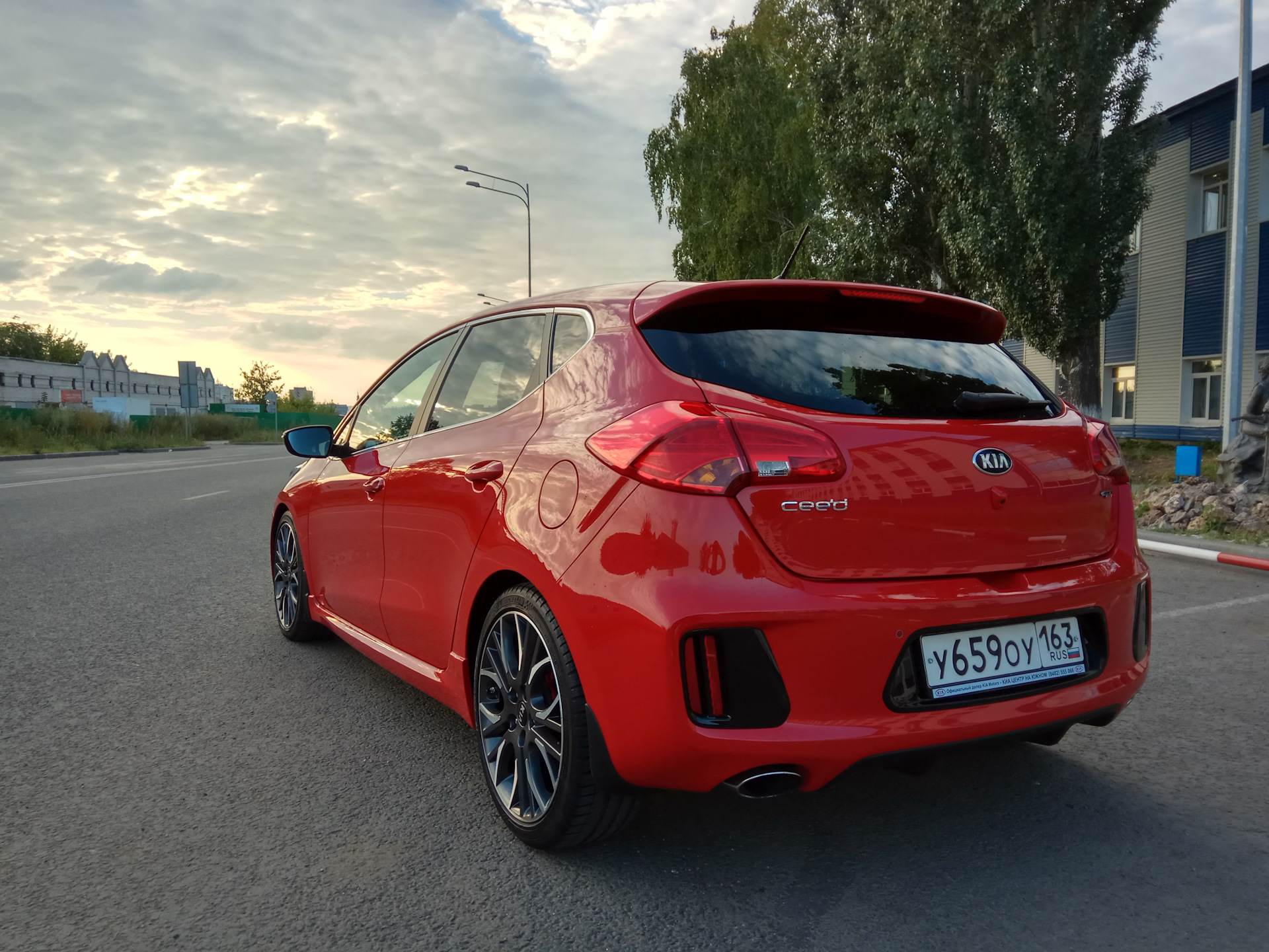 Kia gt 2014