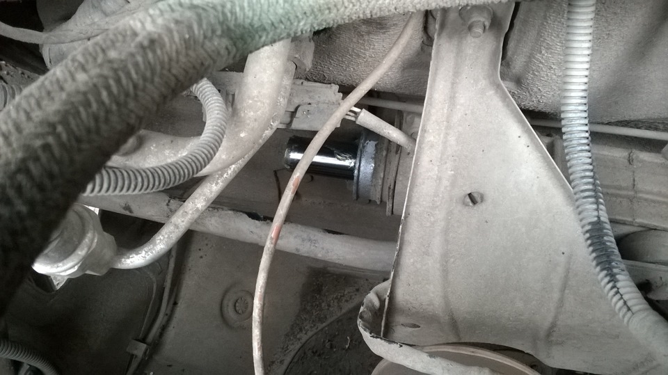 Смазал рулевую рейку — Lada Калина универсал, 1,6 л, 2012 года | своими ...