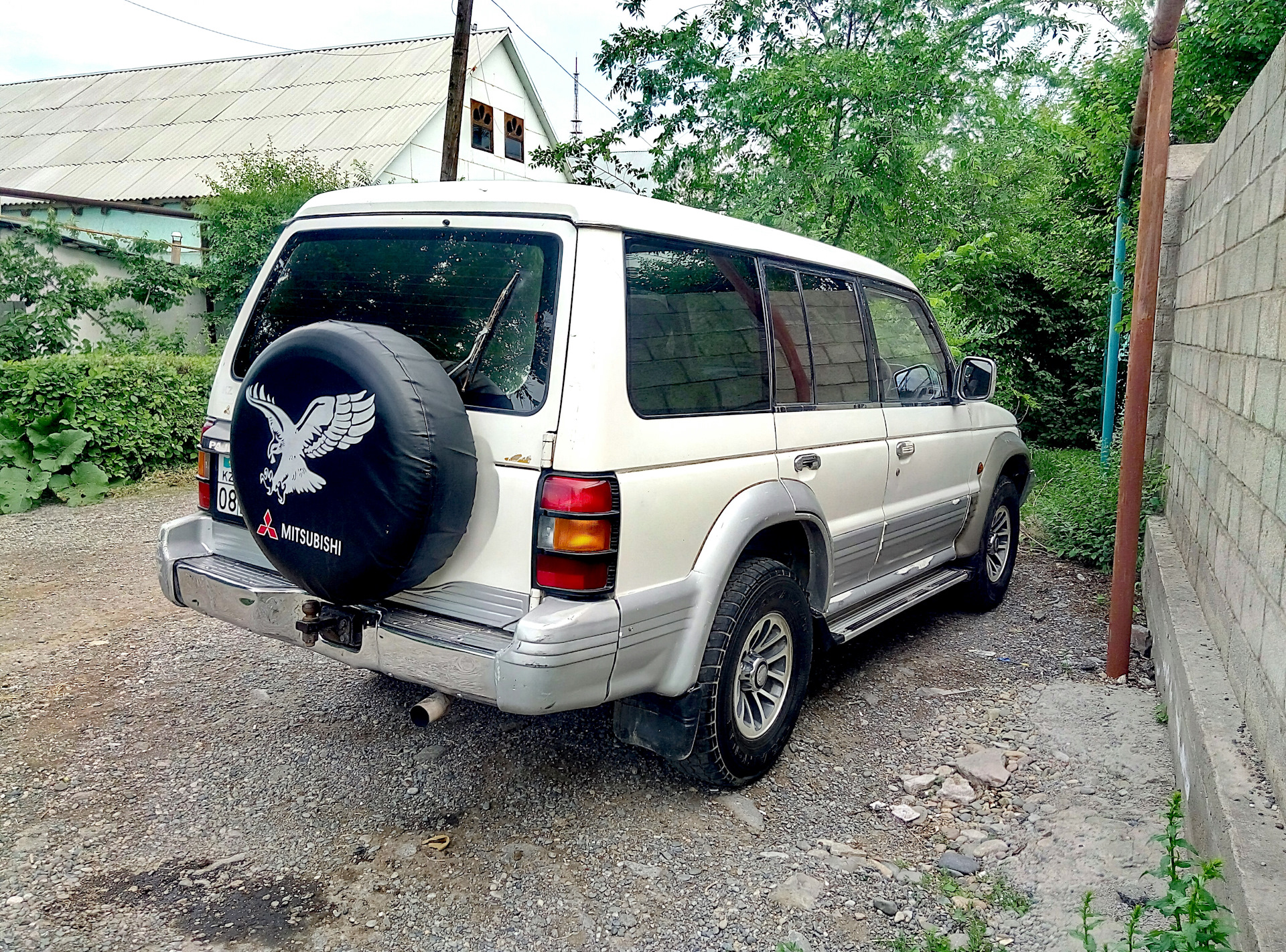 Обзор паджеро 2. Mitsubishi Pajero 2 Рестайлинг. Паджеро 2 рестайл. Драйв 2 Паджеро 2 Рестайлинг. Паджеро 2 тонировка.