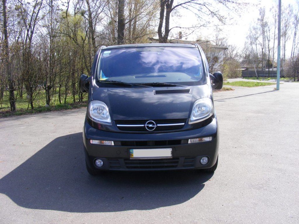 Виваро армения. Opel Vivaro 2006. Opel Vivaro 1.9 МТ 2002. Опель Виваро 376. Опель Виваро черный.