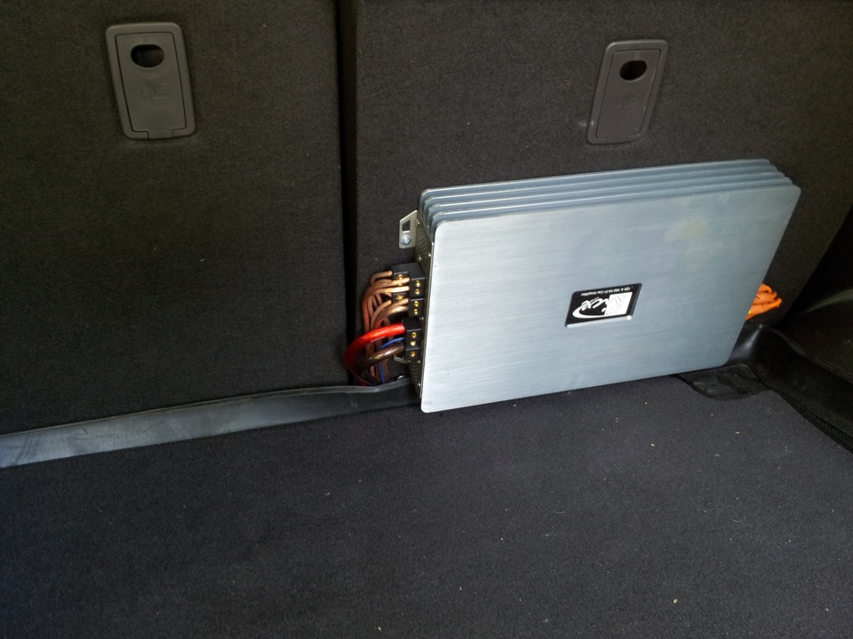 Hyundai santa fe усилитель