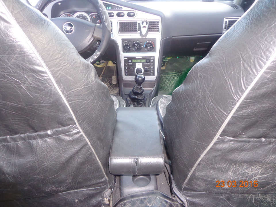 Подлокотник. — Daewoo Nexia (N150), 1,5 л, 2011 года | тюнинг | DRIVE2