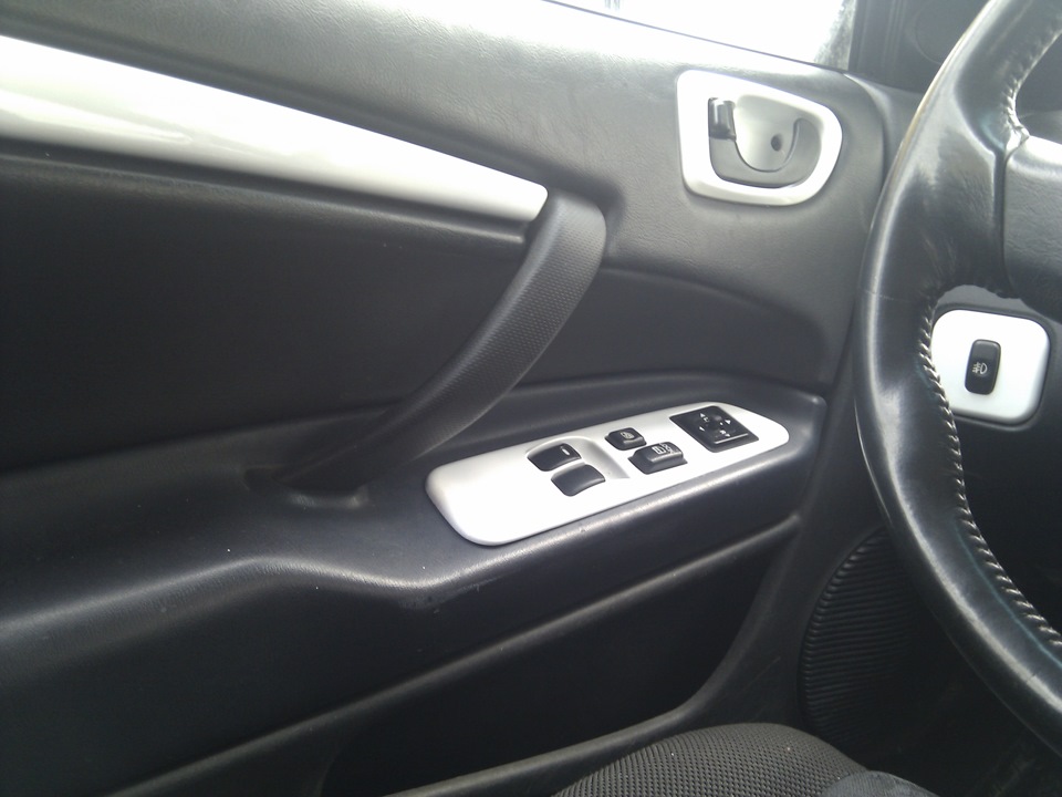 Салон — Mitsubishi Eclipse (3G), 2,4 л, 2003 года | тюнинг | DRIVE2